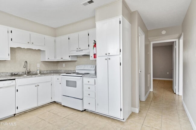 Photo - 1001 Kiser Blvd