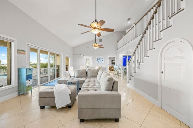 Building Photo - 8130 S Tropical Trail Unit ID1044416P