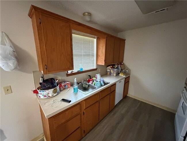 Photo - 1657 W Pleasant Grove Rd