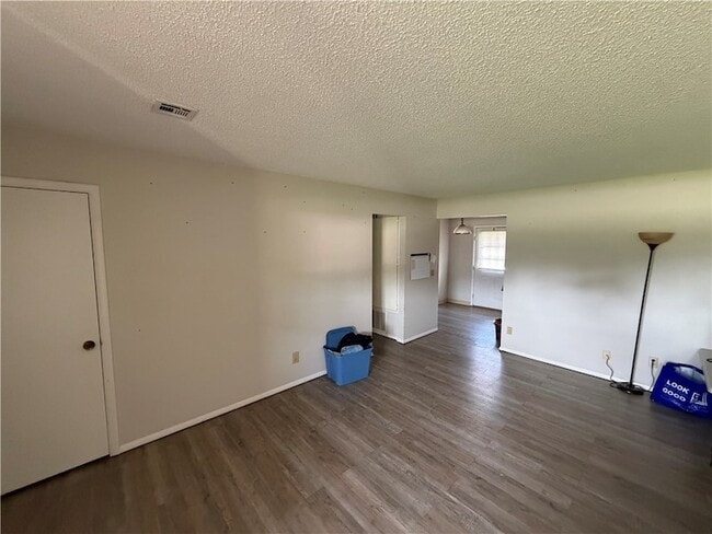 Photo - 1657 W Pleasant Grove Rd