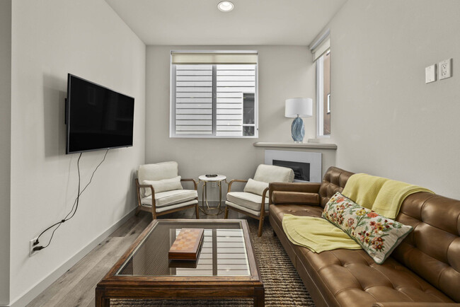 Photo - 5210b Brooklyn Ave NE Unit SI ID1514091P