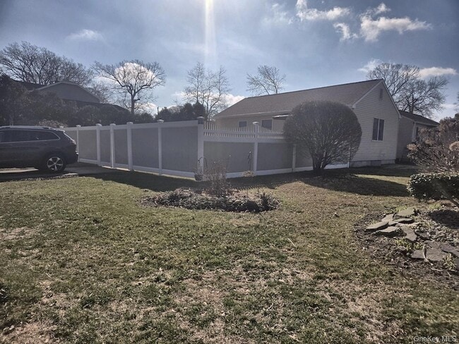 Photo - 21 Wyant Ave