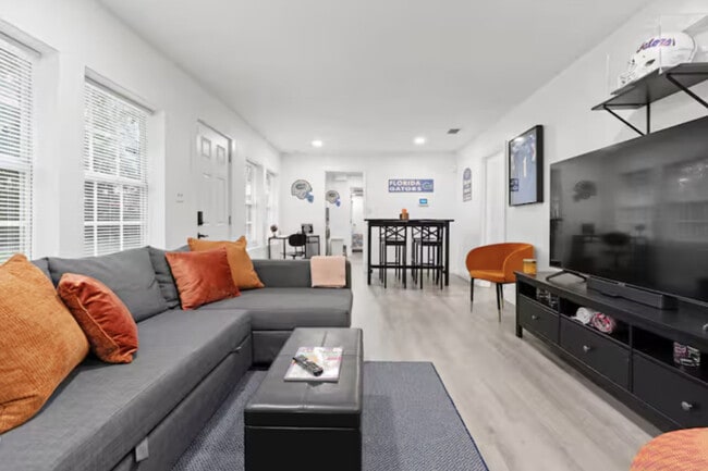 Photo - 2614 NW 8th St Unit ID1359124P