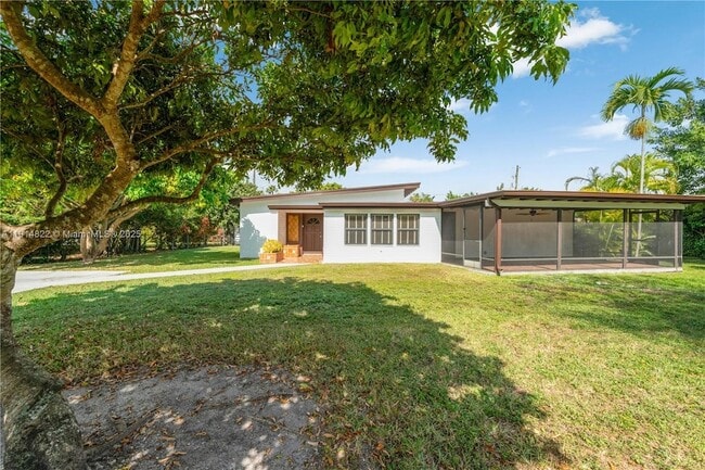 Photo - 10621 SW 111th St