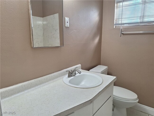 Photo - 489 North Cir Unit 2