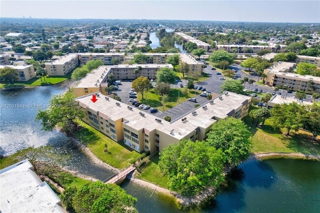 Photo - 5860 NW 64th Ave Unit 102