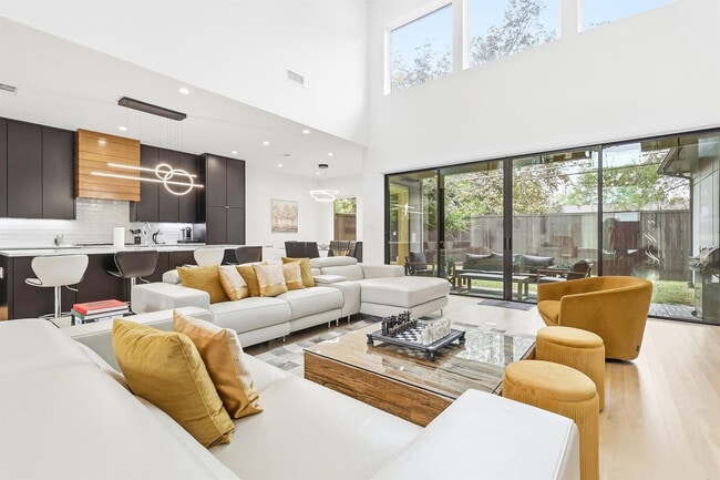 Photo - 3714 Highgrove Dr Unit ID1353128P