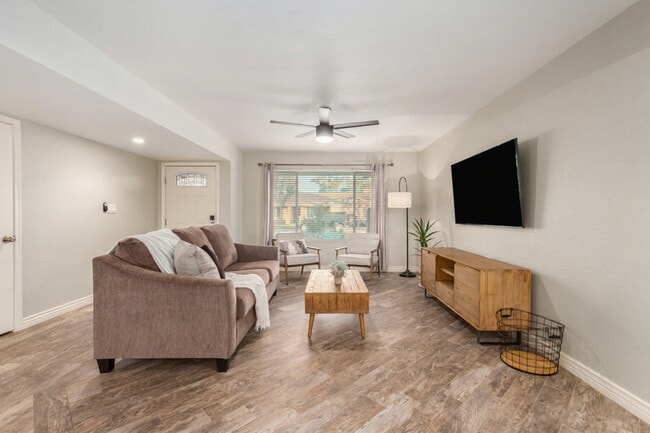 Building Photo - 2530 W Obispo Cir Unit SI ID1558619P