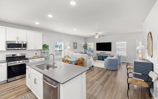 Photo - 283 Ferretti St