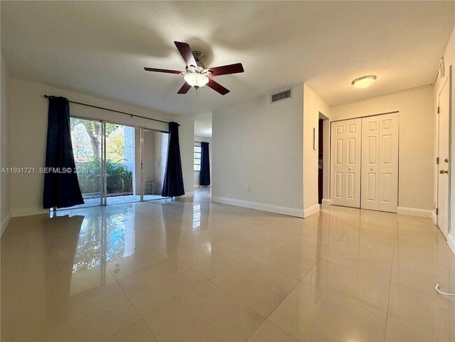 Photo - 10651 SW 108th Ave Unit 1D