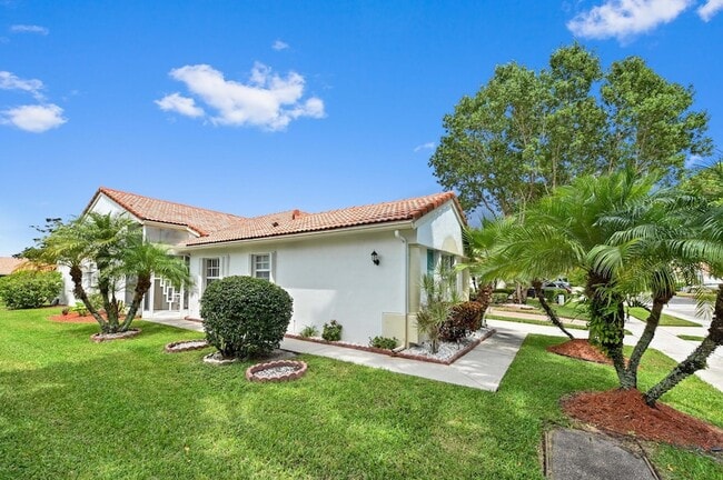 Photo - 6077 Lake Hibiscus Dr