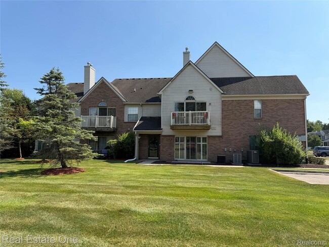 Photo - 523 Brookfield Dr Unit 81
