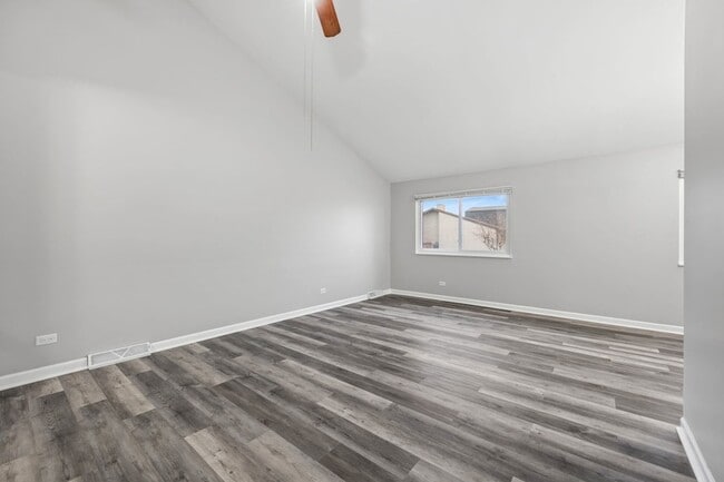 Photo - 73 Century Dr