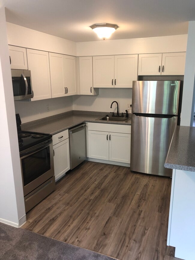 Updated Two Bedroom - Cliffside Manor Apartments