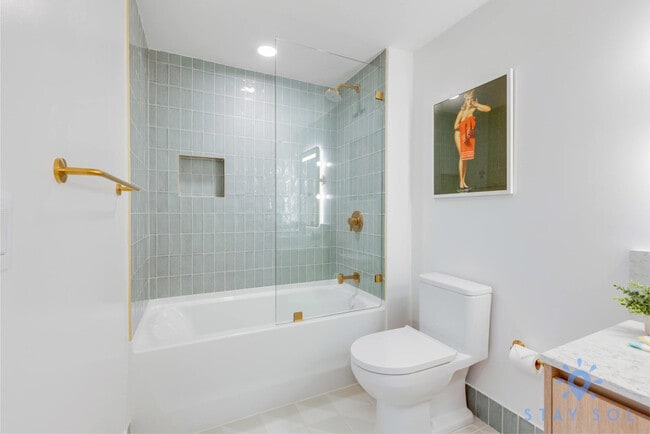 Photo - 601 NE 1st Ave Unit ID1227496P