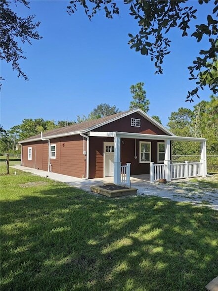 Photo - 20805 Sheldon St