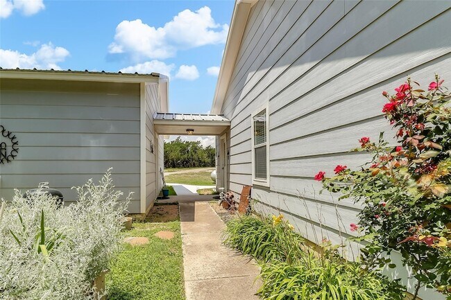 Photo - 2271 Co Rd 112
