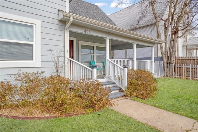 Photo - 805 W Owings St