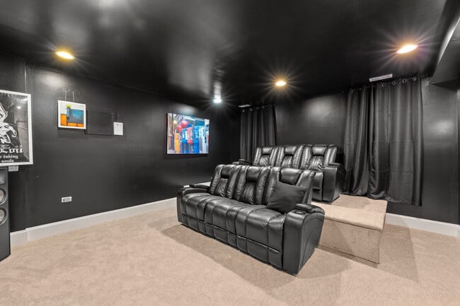 Photo - 1621 W Beach Ave Unit ID1244913P