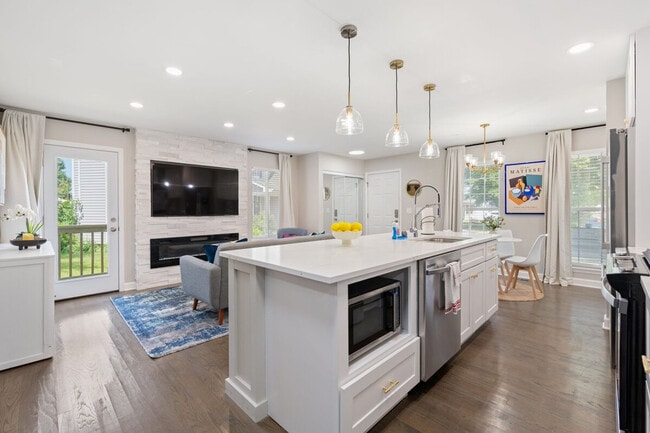 Photo - 22051 W Taylor Rd Unit SI ID1285046P