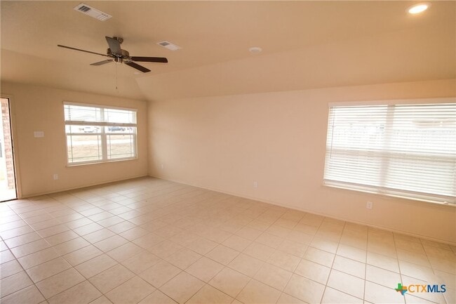 Photo - 1705 Montell St Unit A