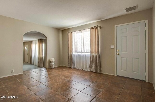 Photo - 6445 S 32nd St