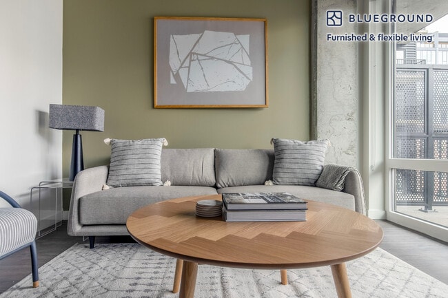 Photo - 411 W Chicago Ave Unit SI FL4-ID1036