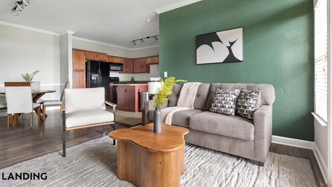 Building Photo - 6500 Champion Grandview Way Unit 33106