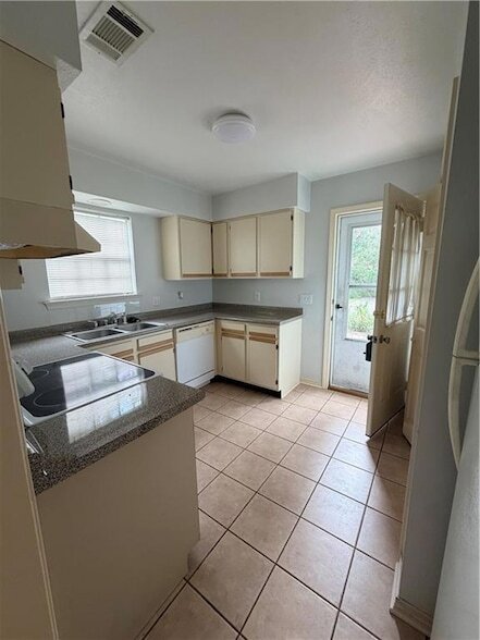 Photo - 309 W 20th Ave