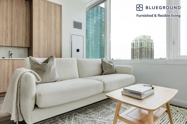 Building Photo - 1000 S Michigan Ave Unit FL12-ID1348