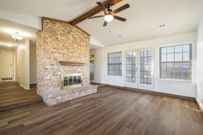 Photo - 3719 Furneaux Ln