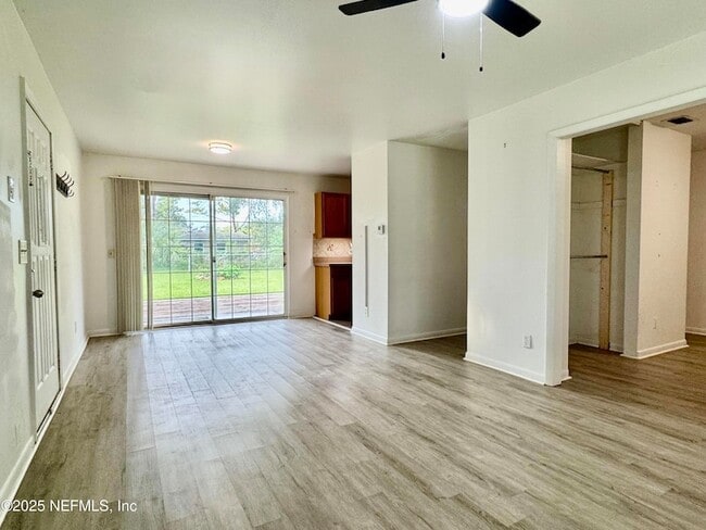 Photo - 10857 Dulawan Dr