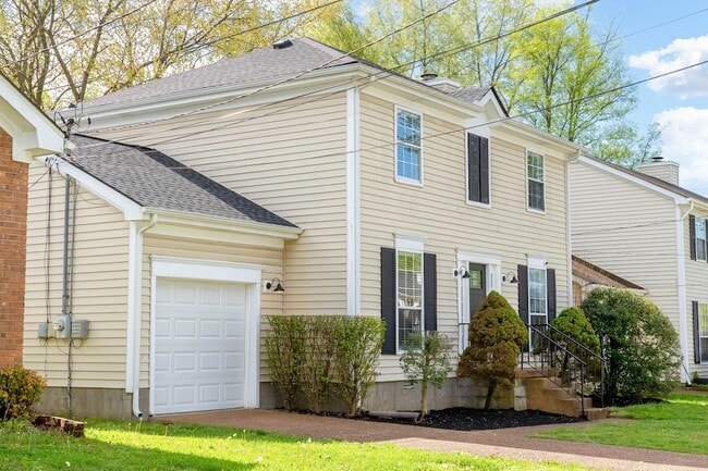 Building Photo - 344 N Birchwood Dr