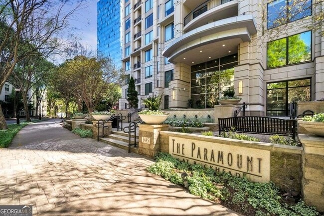 Building Photo - 3445 N Stratford Rd NE Unit 805