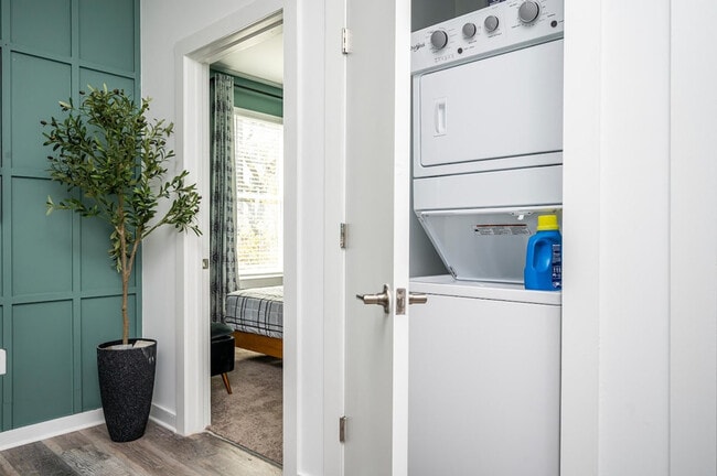 Photo - 542 Boulevard NE Unit ID1299421P