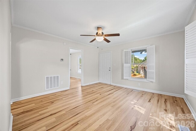 Photo - 103 Rankin St