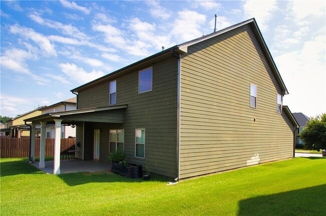 Photo - 793 Kaitlyn Dr