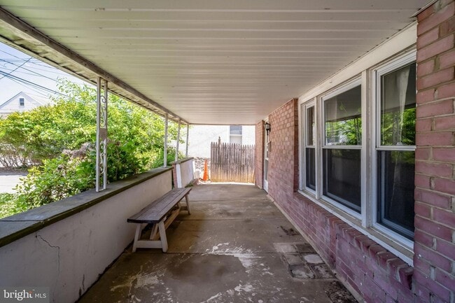 Photo - 239 Lemonte St