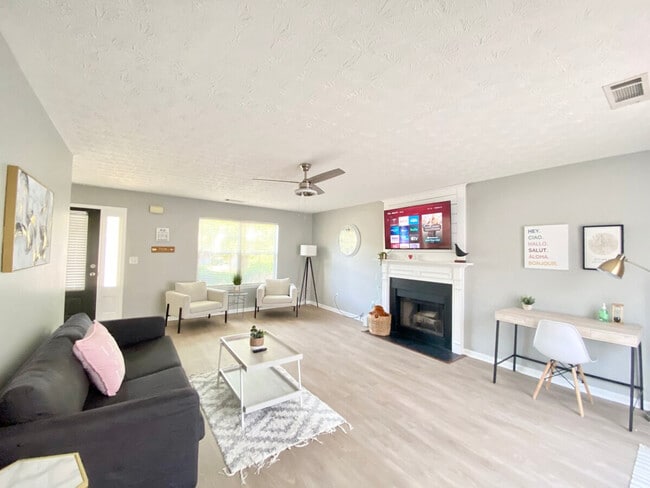 Photo - 236 Brookstone Trail Unit ID1254384P