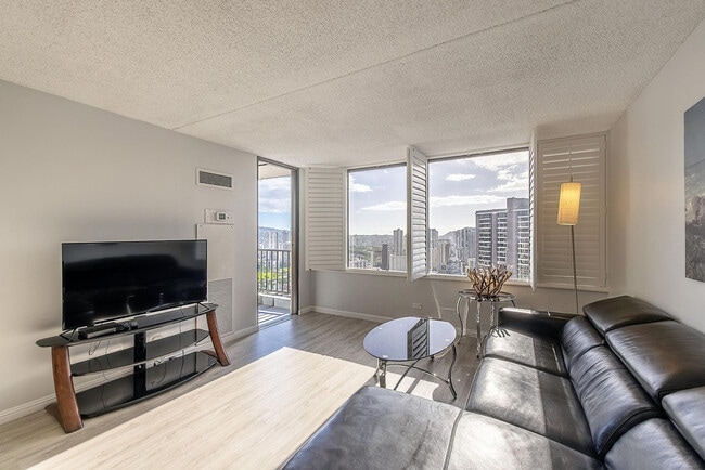 Building Photo - 411 Hobron Ln Unit ID1327720P