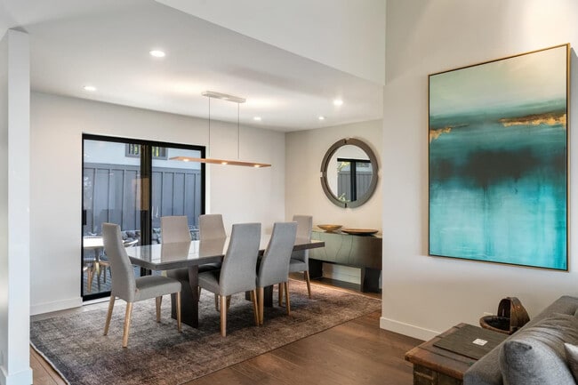 Photo - 22 Gravatt Dr Unit ID1259146P