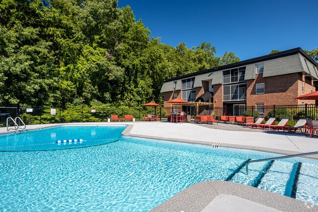 Photo - Tatnuck Square Apartments Worcester