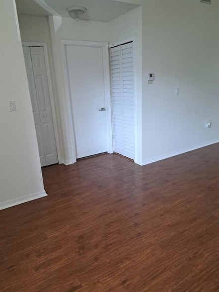 Photo - 1250 SE 26th St Unit 204
