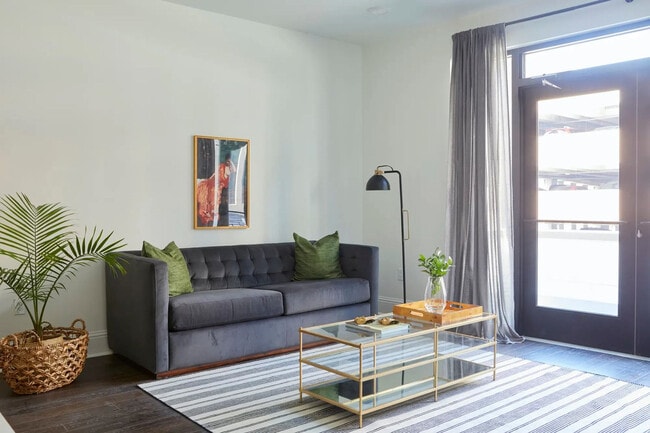 Photo - 800 Gravier St Unit ID1272310P