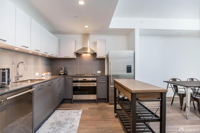 Photo - 1075 Market St Unit 312