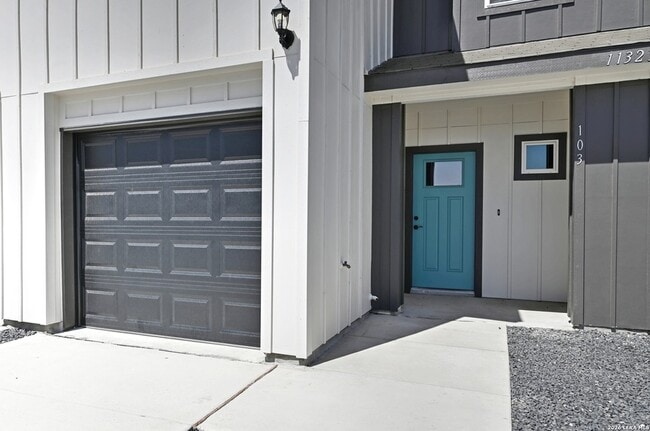 Building Photo - 11302 Clearmine St