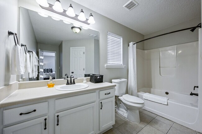 Photo - 29 Middleton Ct Unit SI ID1234832P