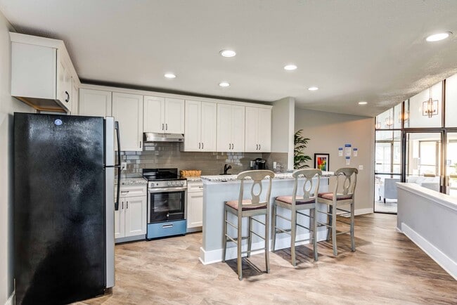 Photo - Deercross Apartments