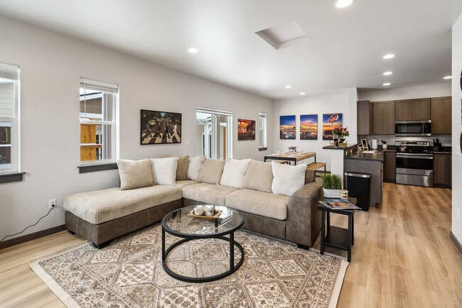 Photo - 2942 W Babcock St Unit ID1339966P