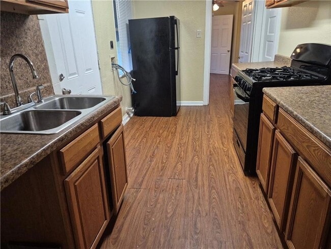 Photo - 1526 Spain St Unit B